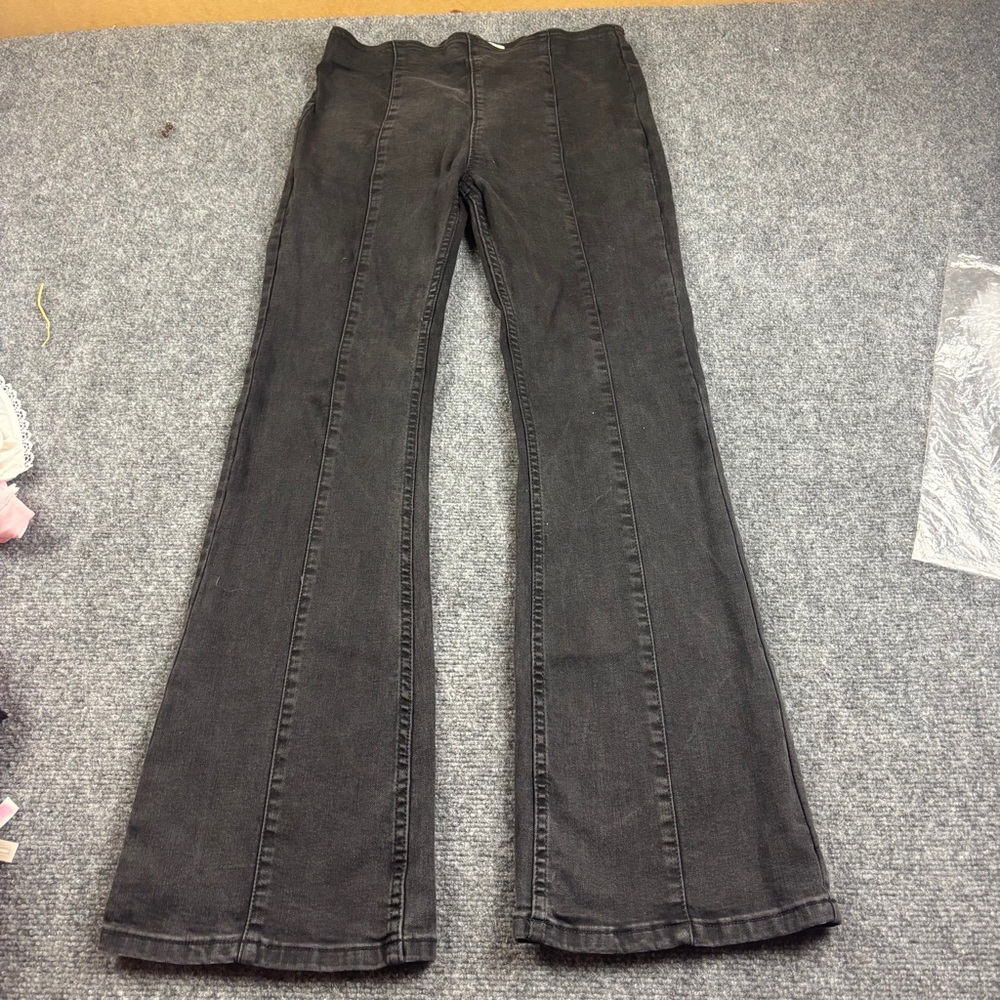 WE THE FREE Women’s Black Denim Elastic Waist Penny Flare Jeans size: 27 - Picture 1 of 8
